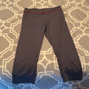 Danskin Crop Pants